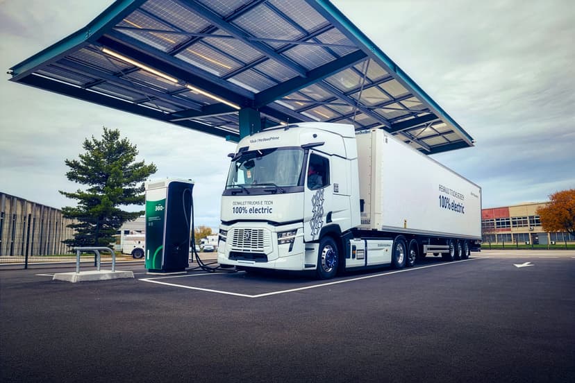 Renault Trucks Targets the 6x2 Majority