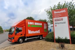Warburtons takes delivery of first Yutong TE7 7.5t electric truck